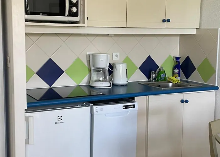 Vu Sur Piscine * Saint-Raphaël